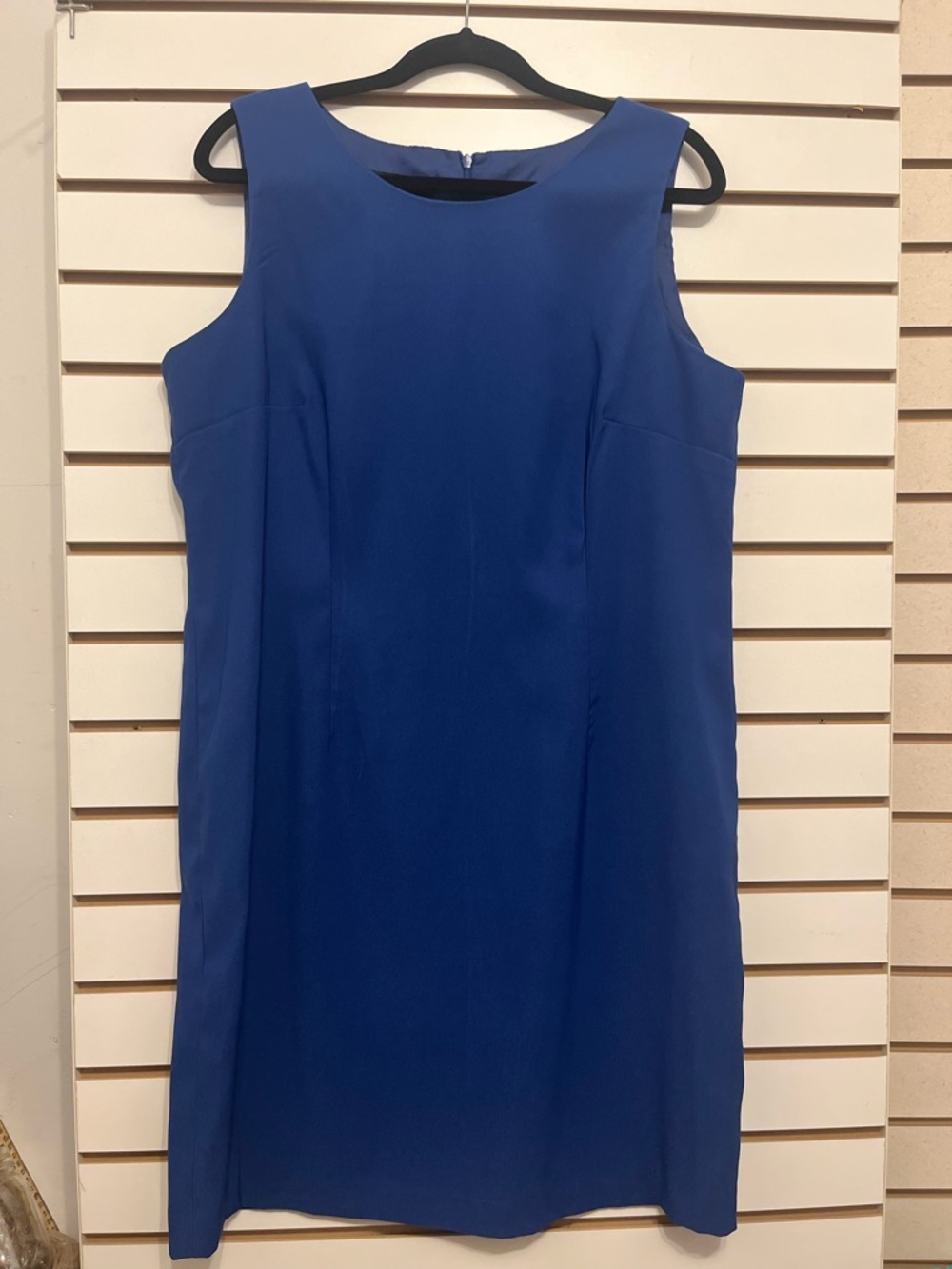 🧡 3/$15 Mario Serrani Sleeveless Shift Dress in Royal Blue